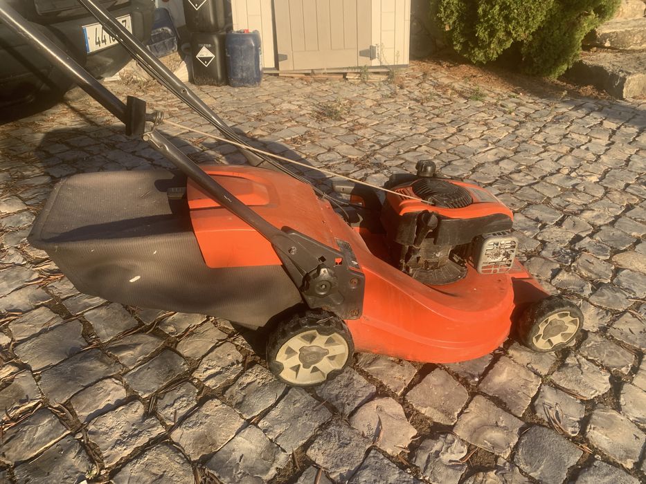 Corta relva husqvarna