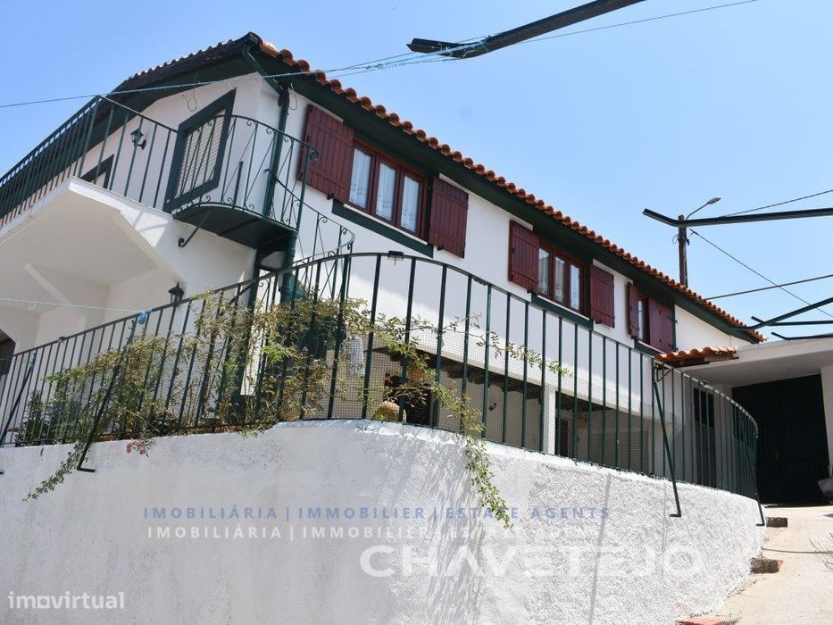 Propriedade Única De 4 Quartos E 3 Casas De Banho Com Vistas Deslum...