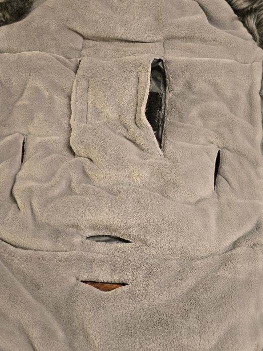 Śpiworek zimowy Cottonmoose z mufkami