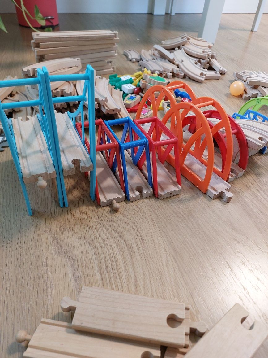 Mega zestaw XXL drewniana kolejka, tory, auta, ikea.