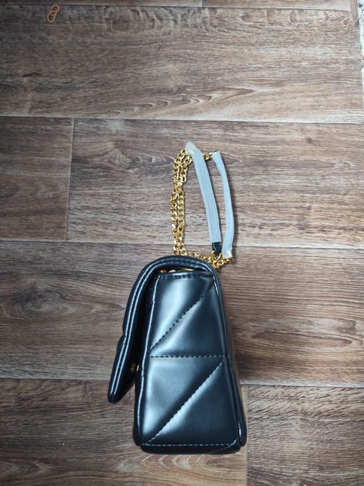 Продам гарну нову жіночу сумочку