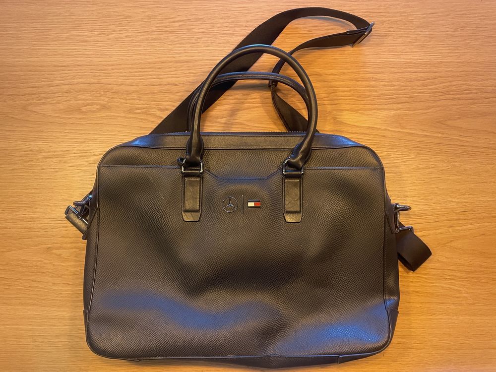 Skorzana torba na laptopa 17” Tommy Hilfiger Mercedes F1