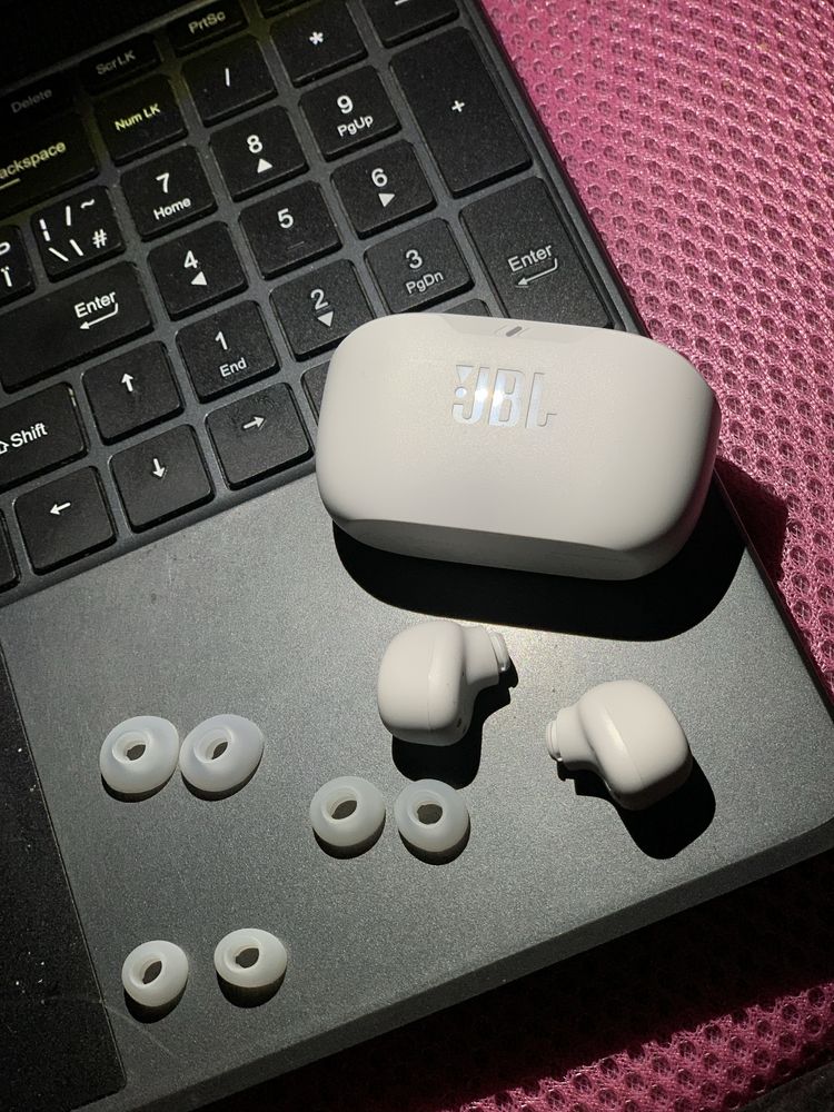 Нові Навушники JBL Wave Buds White
