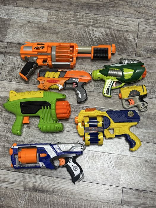 Продам пістолети Nerf