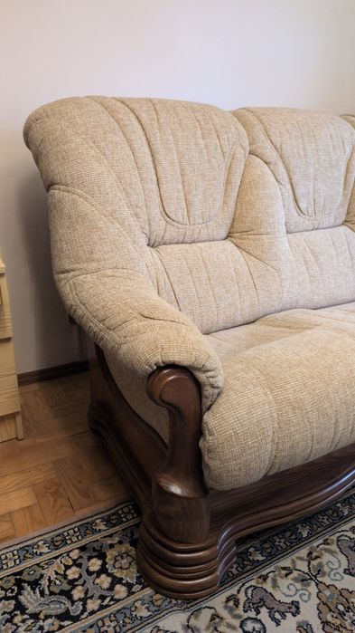 Sofá 3 pessoas elegante