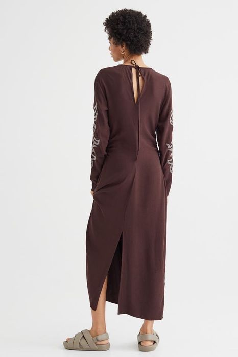 Сукня шоколад H&M вишиванка довга макси платье коричневое с вышивкой