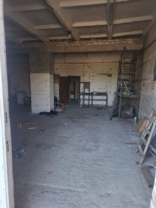 Сдам в аренду помещение (боксы)