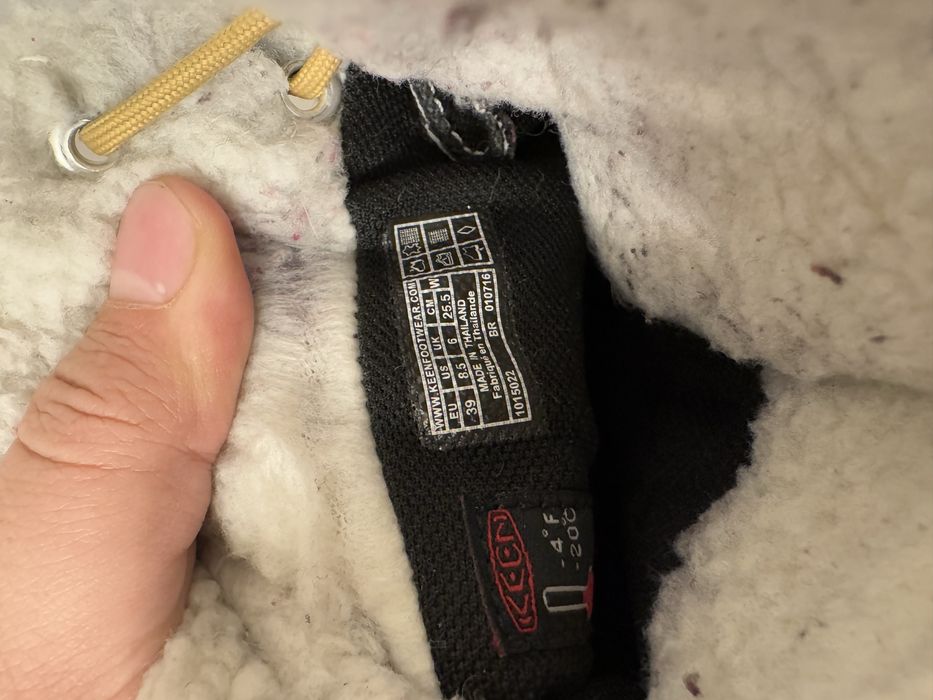 Buty gumowce Śniegowce botki Keen Elsa boot wp w beluga EU39