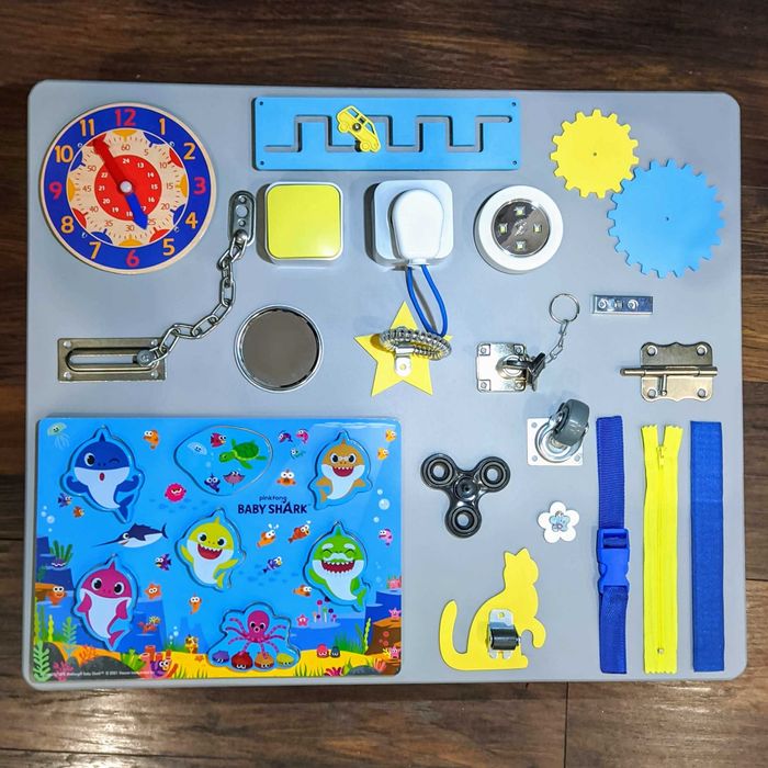 Tablica manipulacyjna 60x50cm Niebieski+żółty Puzzle, zegar