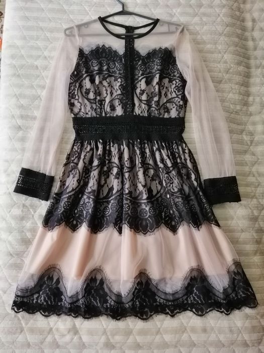 Сукня з мереживом