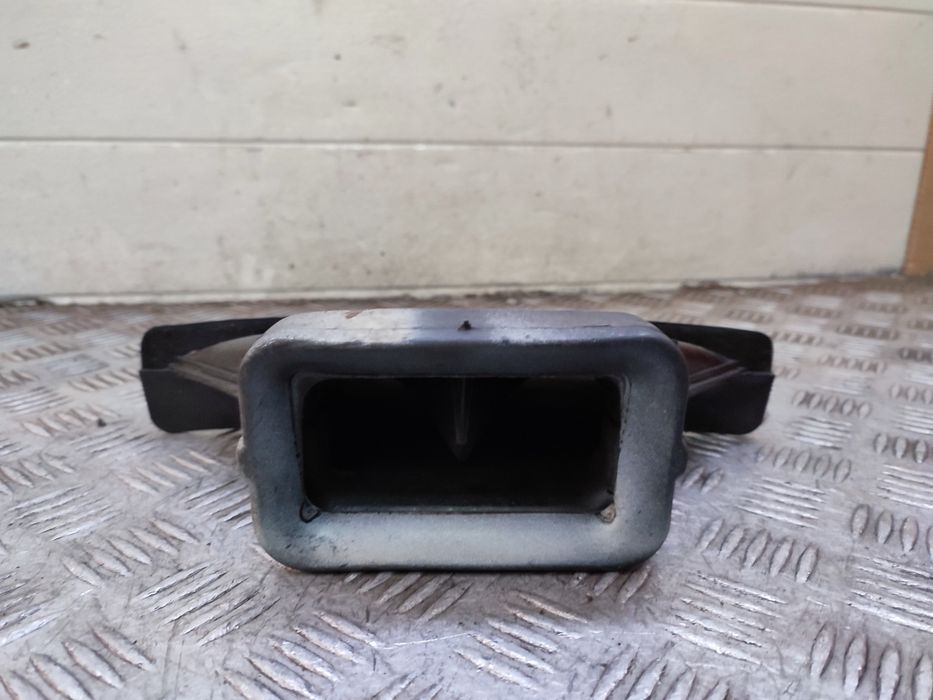 Fiat 126p wlot kierownica powietrza nawiewu