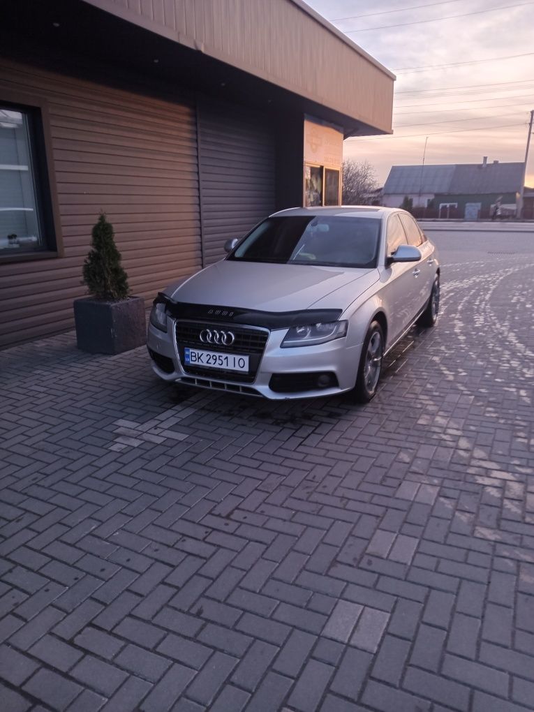 Продам Audi a4b8