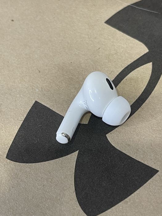 Продаю AirPods pro 2 лівий Оригінал АирПодс про 2 оригинал