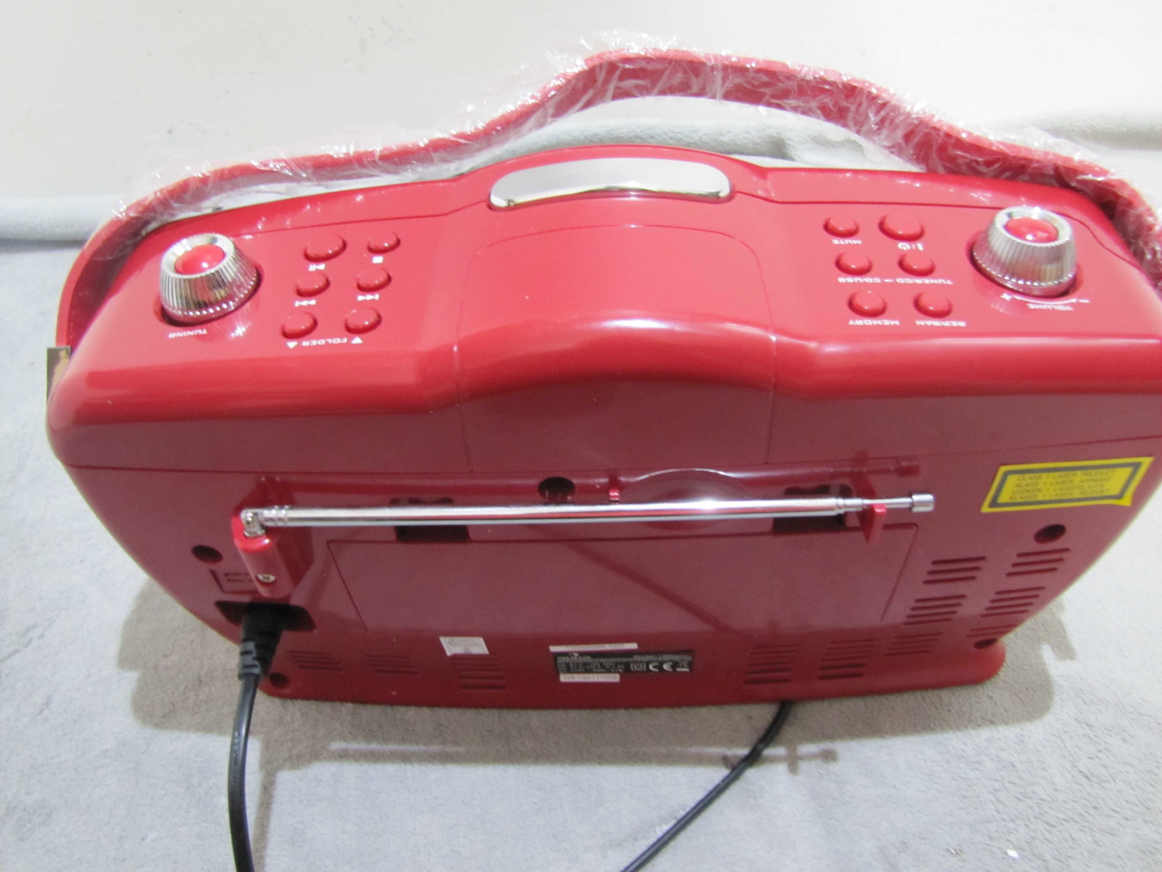Radioodtwarzacz radio CD USB retro czerwony Auna przenośny