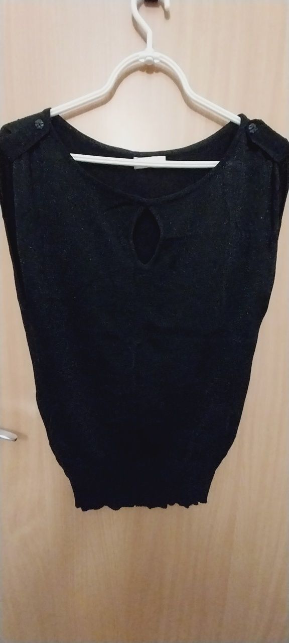 Cienka, błyszcząca bluzeczka/kamizelka firmy Orsay r.38