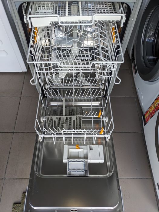 Вузька Посудомийна машина Miele G1102SCi 45/57/81см/компактна Посудоми