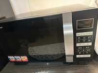 Mikrofala Sharp R760BK
