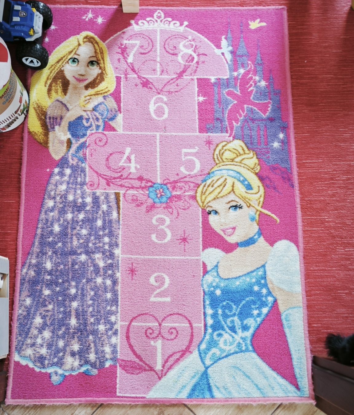 Dywanik Disney Księżniczki różowy princess Roszpunka Kopciuszek dywan