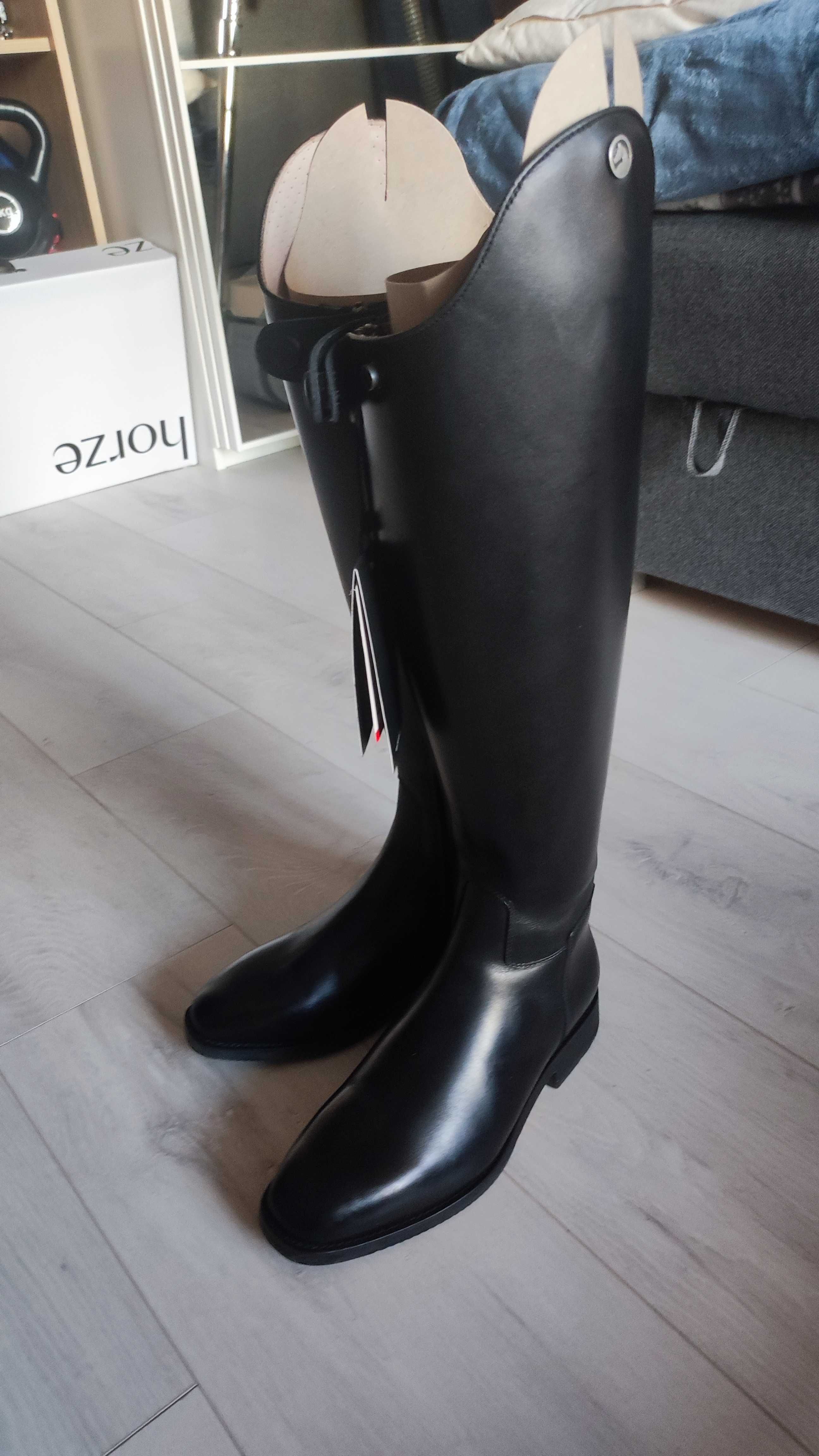 Nowe ujeżdżeniowe oficerki Chester Boots