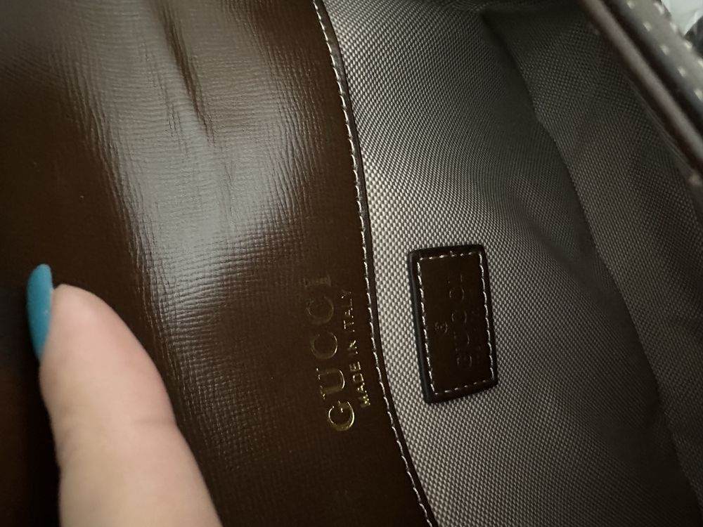 Сумка Gucci в коробці