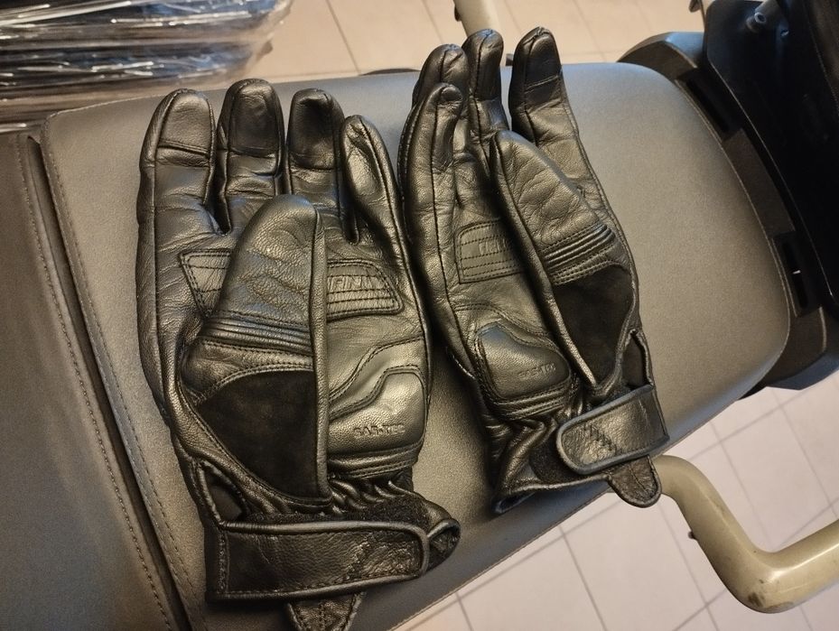 Kurtka motocyklowa skórzana Rebelhorn Hunter 2, kask HJC RPHA 71 ,