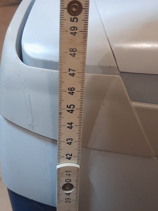 Авто холодильник *Ezetil'-12V/220V*26л.