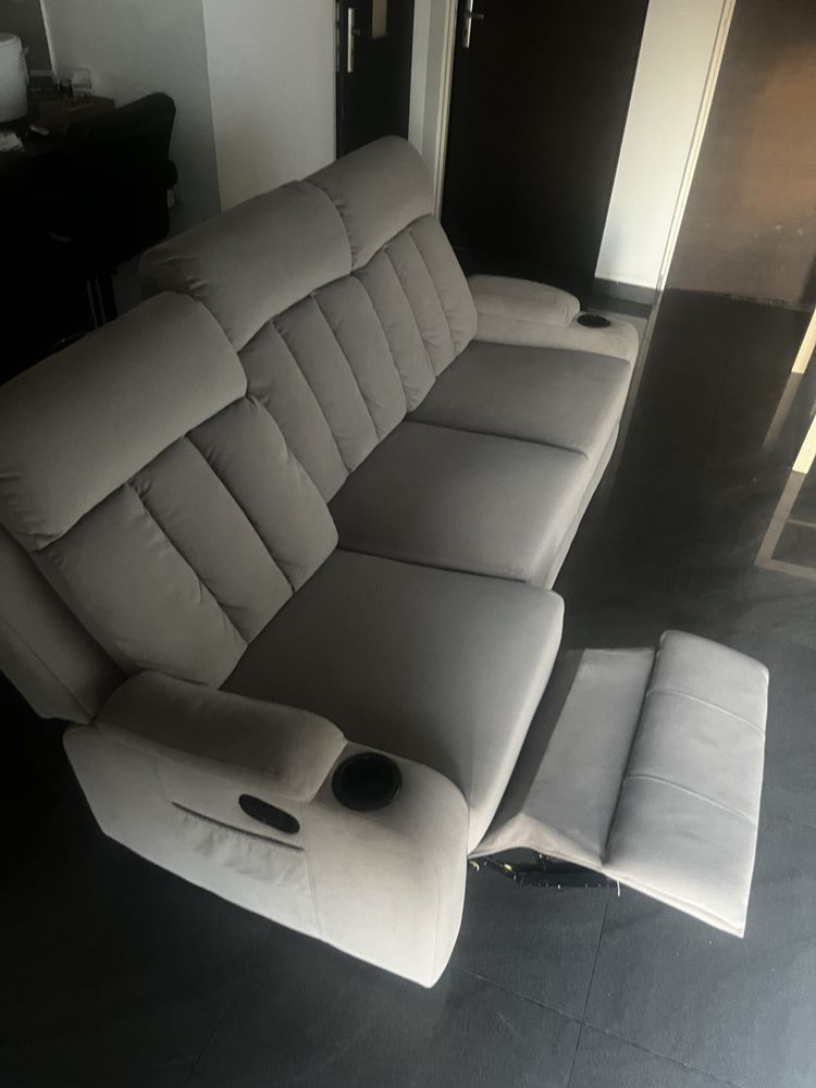 Sofa z funkcją relaks szara KAVERNO z salonu Agata na gwarancji