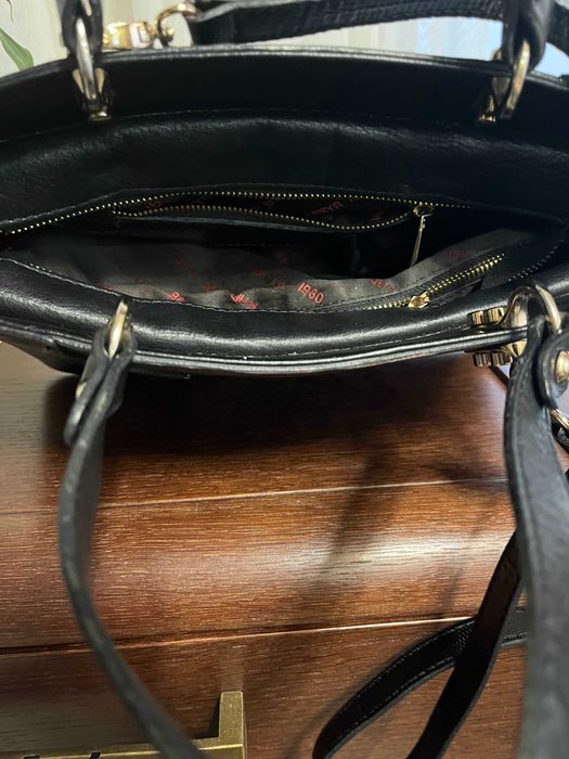 Продаю жіночу сумку Karya