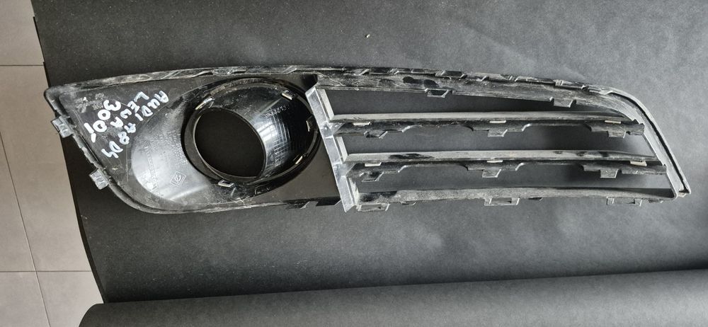 Kratki zderzaka audi a8 d4