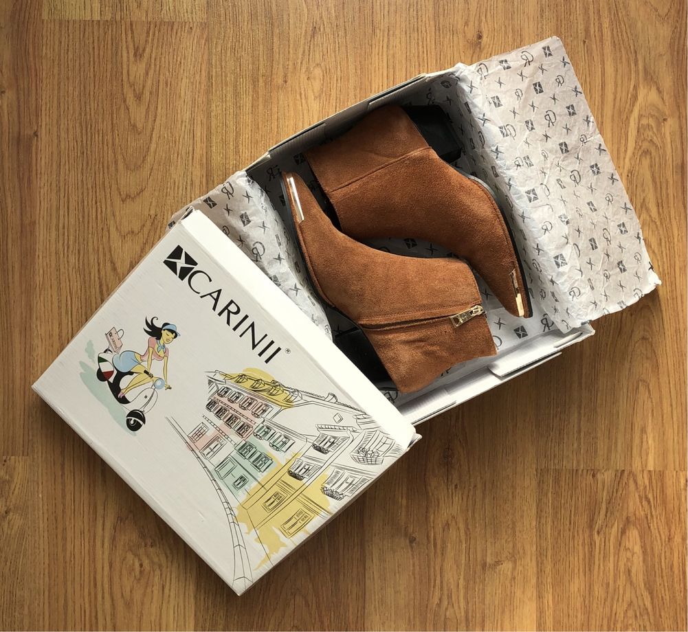Nowe kowbojki Carinii ankle boots skórzane skóra zamsz 40
