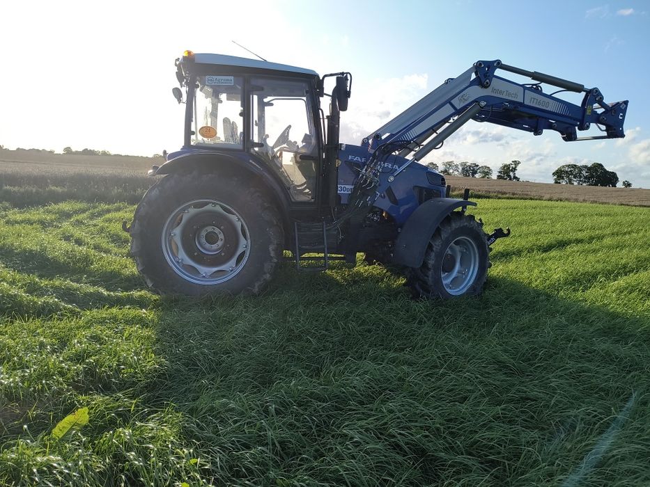 Farmtrac 9130 (John Deere Fendt valtra Massey Ferguson Zetor Claas)