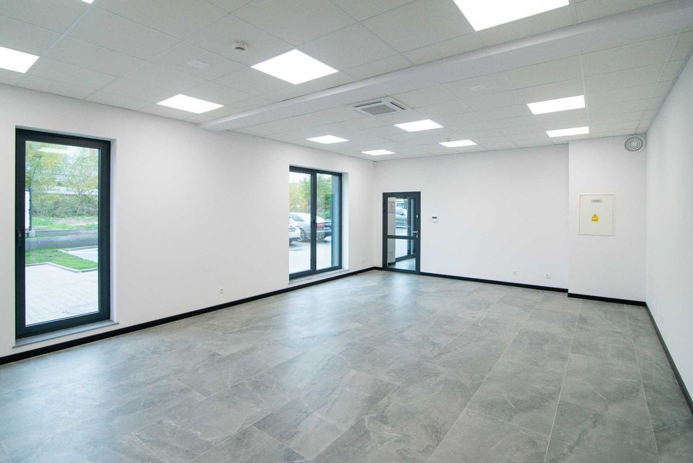 Lokal biurowo-magazynowy. Biuro 51m2, magazyn 190m2. Nowy obiekt.