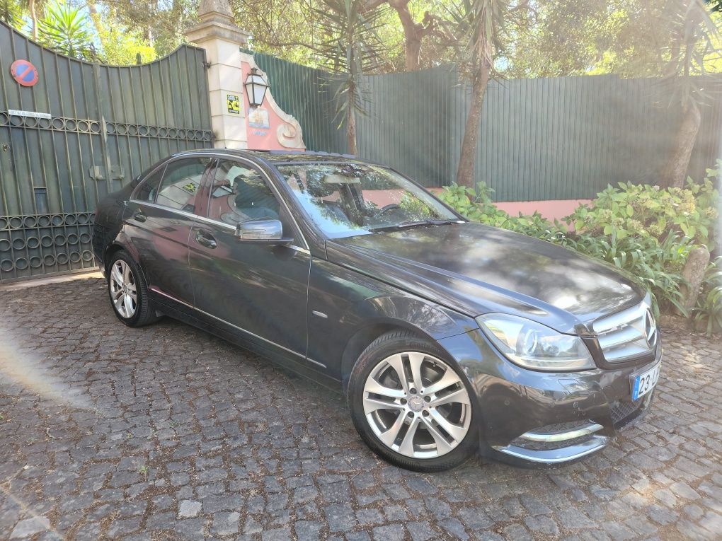 Mercedes C220 CDI Nacional caixa automática