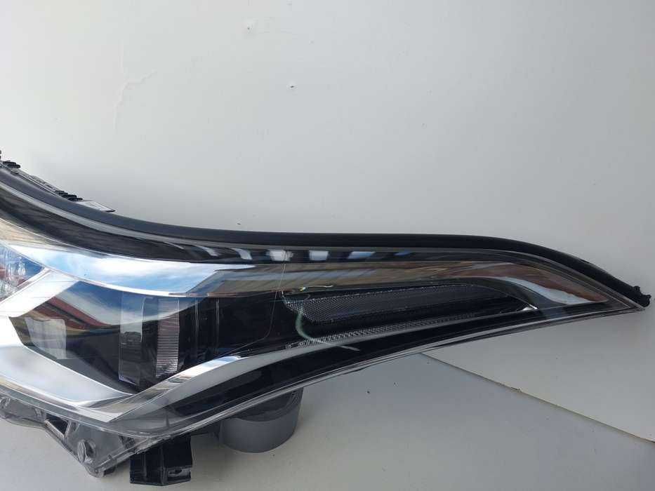 Lampa przednia lewa Toyota CH-R Led zwykła Europa