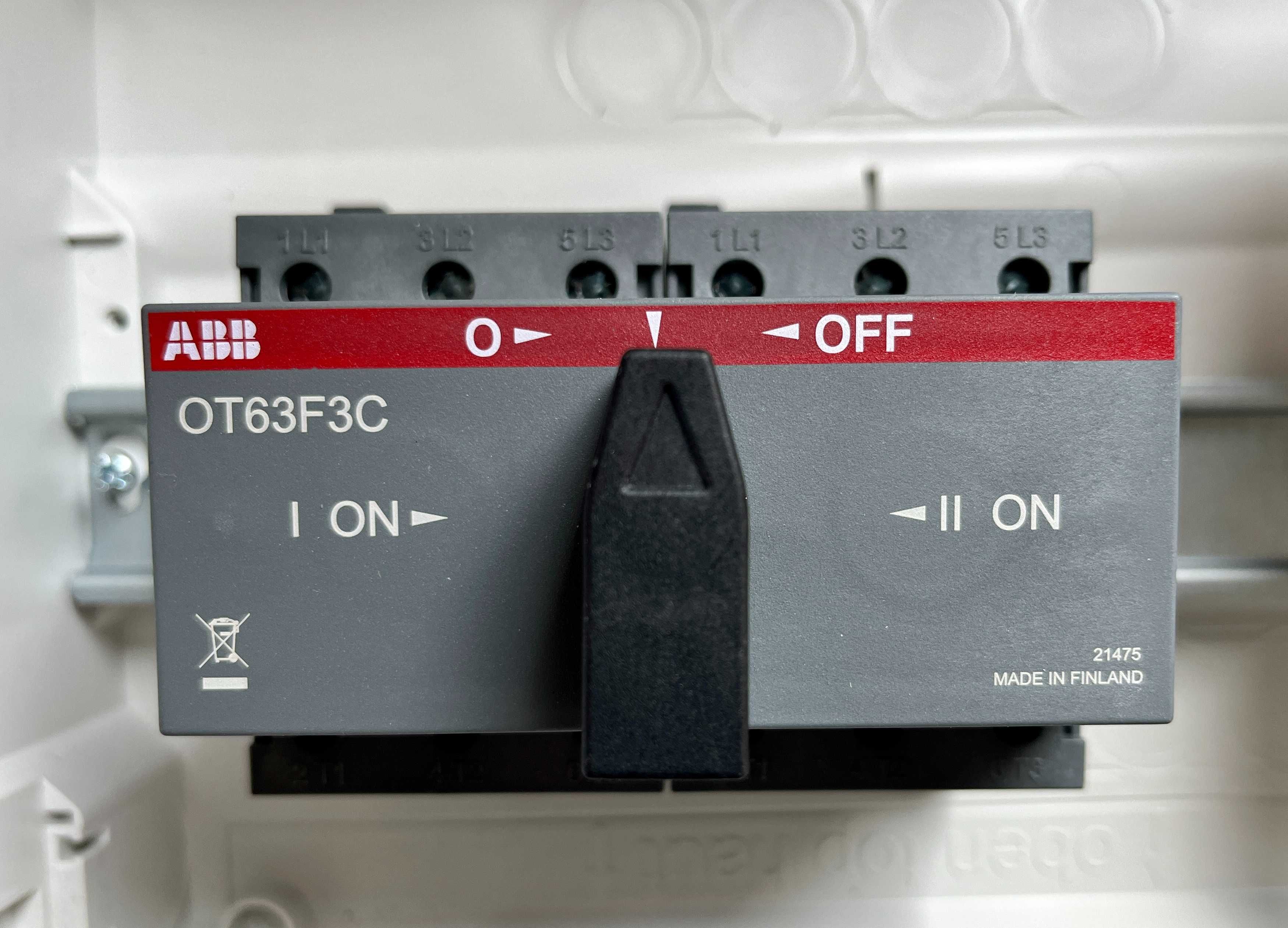 Реверсивный рубильник ABB OT63F3C 63А 1-0-2 для генератора з ручкою