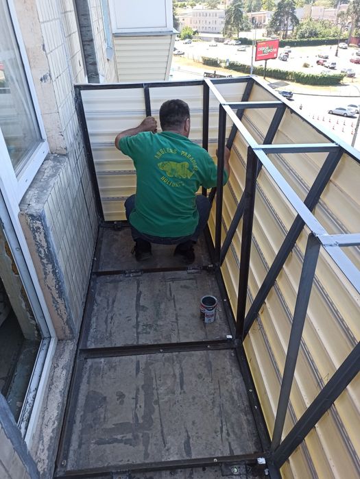 Монтаж вікон,дверей,балконів,ролет,ітд