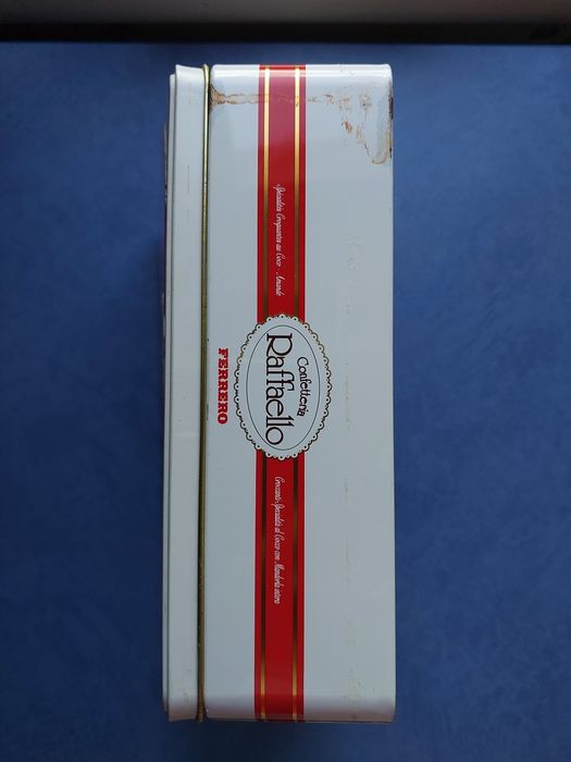 Коробка из-под конфет Raffaello