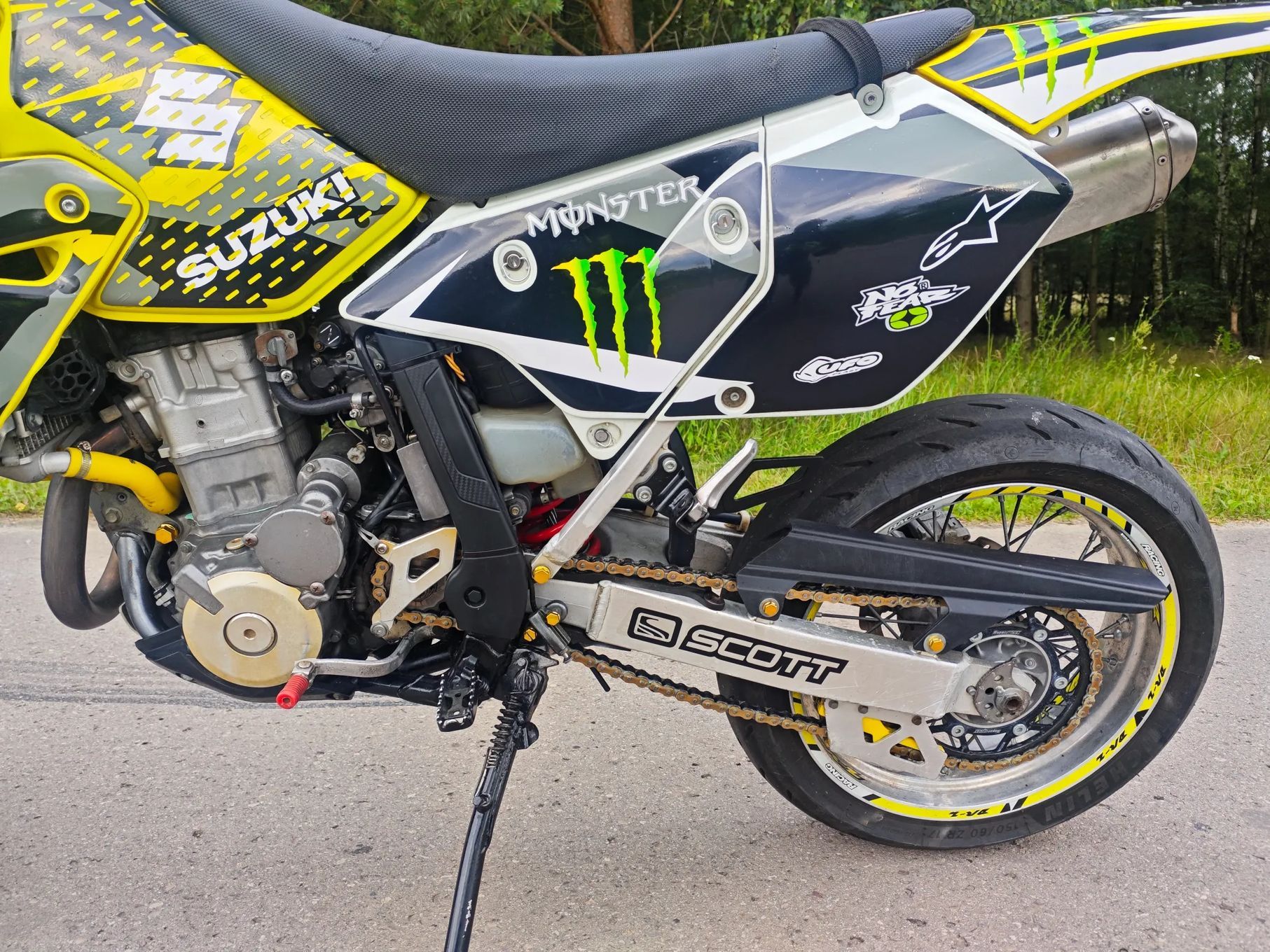 Suzuki DR-Z 400 A2 - Dwa zestawy kół, bardzo dobry stan, leovince x3, nowy napęd