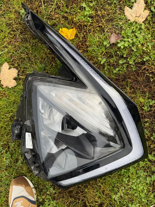 Lampa prawy przód kia sportage v nq5 do regeneracji