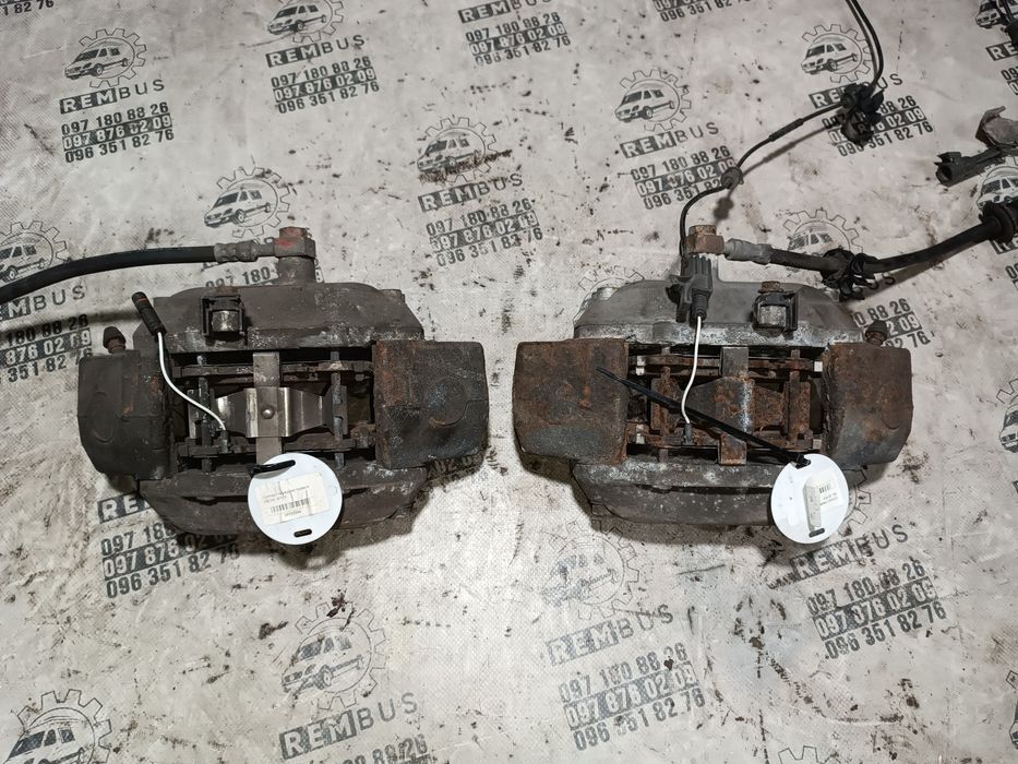 Супорт передній лівий правий MB ML W163 2005 МЛ Мерседес Суппорт