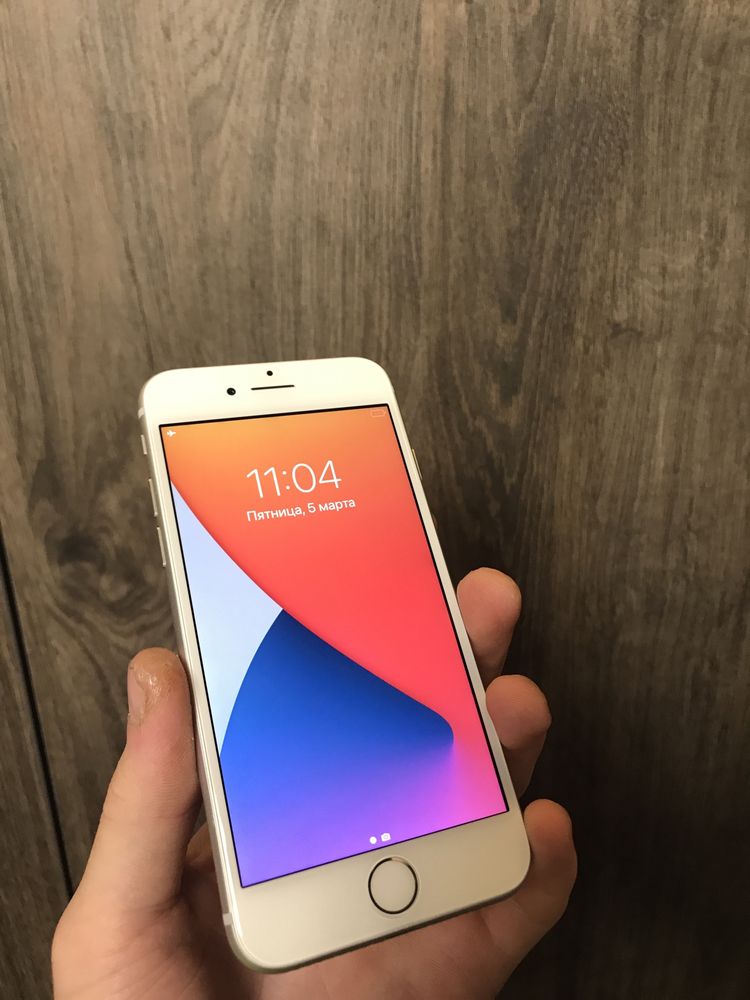 iPhone 8 64/128/256Space Gray/Silver/Gold/Red  Used