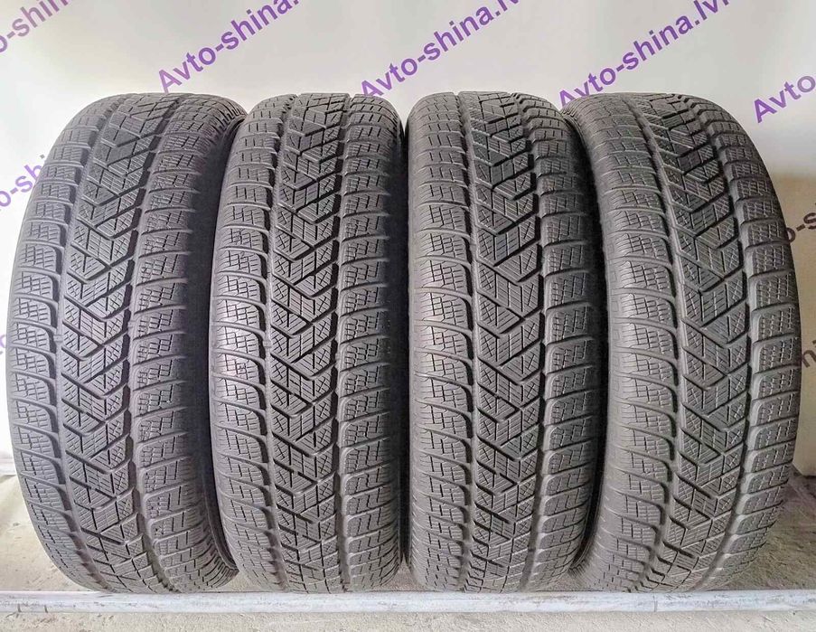 Шини зимові R17 215/65 Pirelli Scorpion Winter
