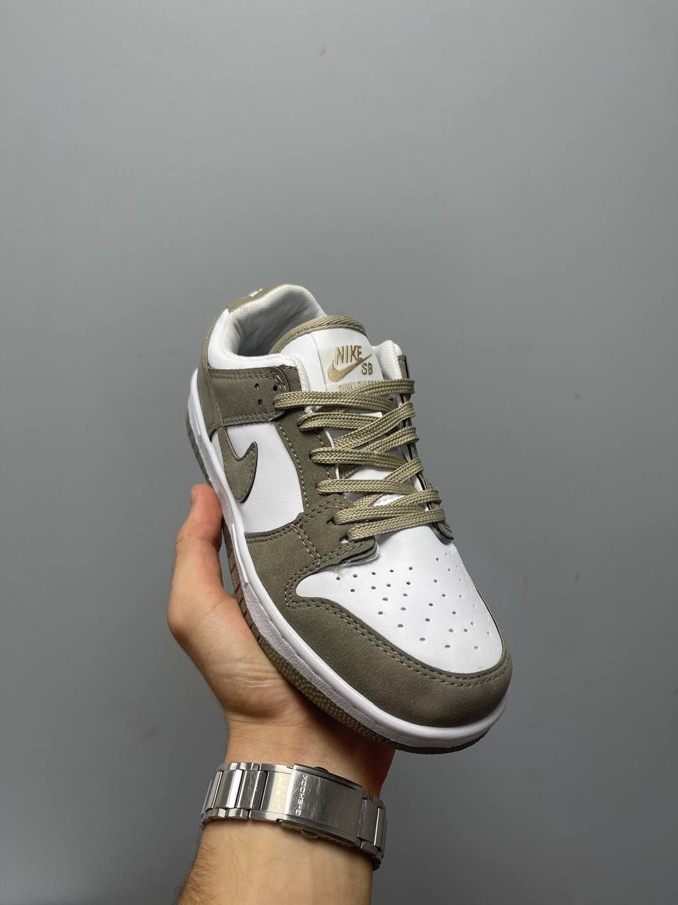 Жіночі кросівки Nike SB Dunk Low Beige White