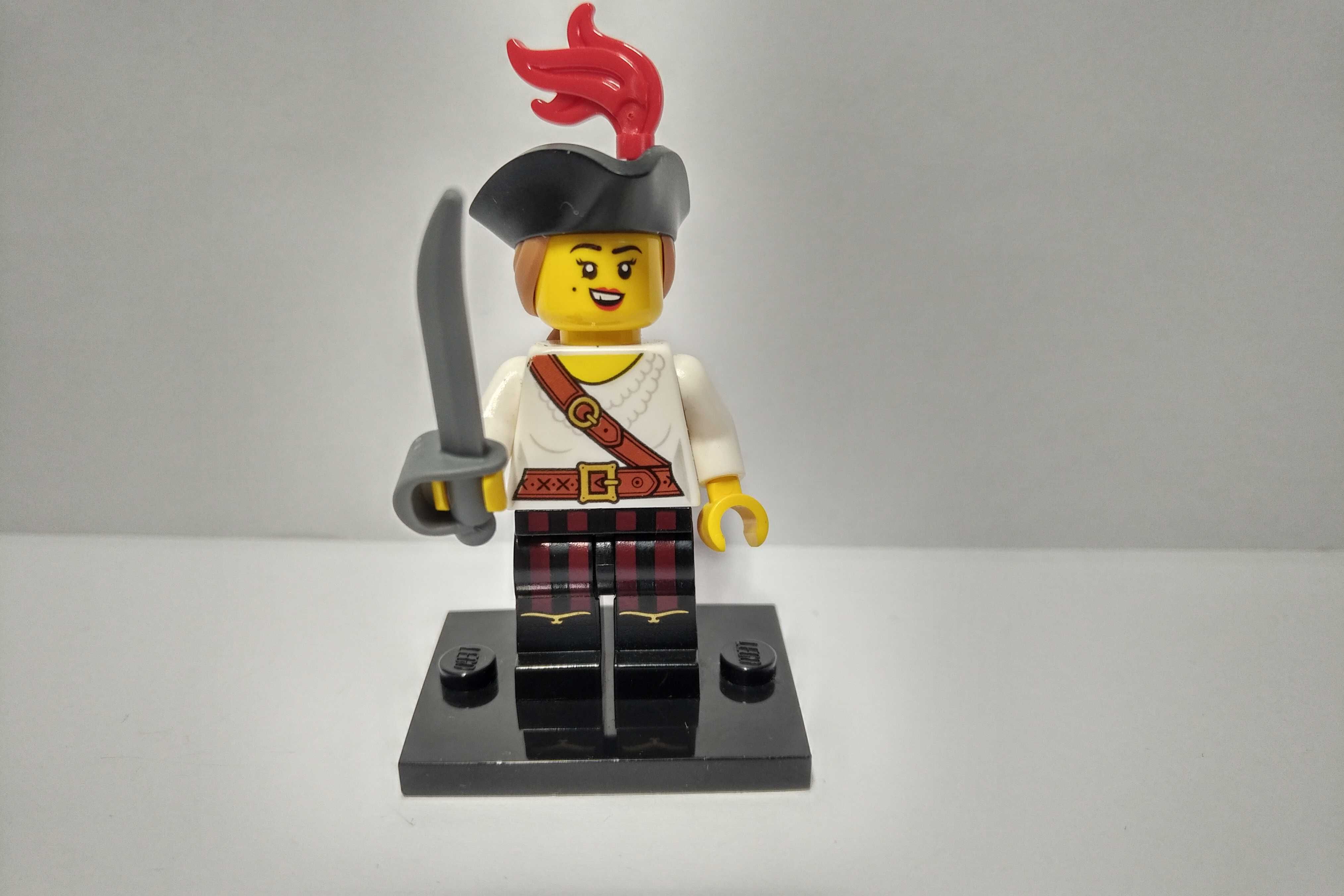 Lego 71027 figurka CMF col20-5 Pirate Girl col20-5 Piratka