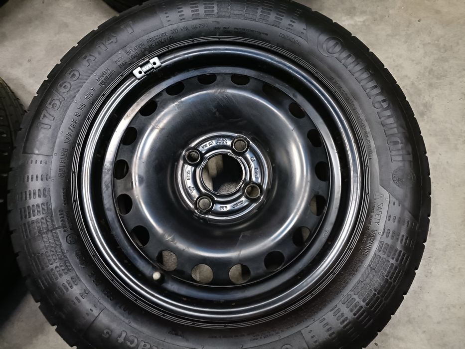 Koła letnie Felgi stalowe Seat 14 cali 4x100 VW