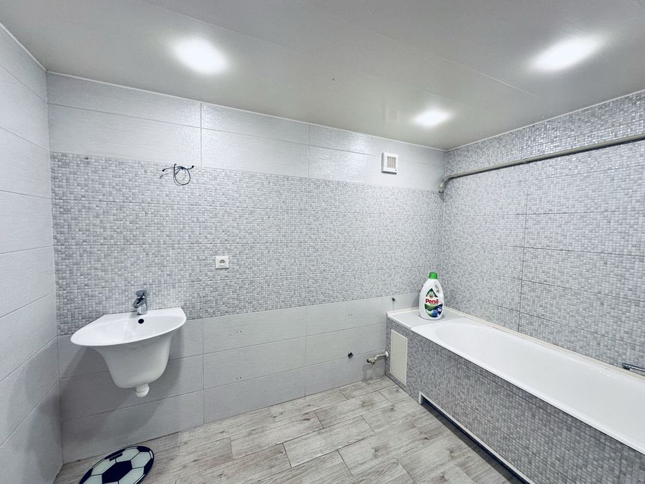 Продам будинок з комунікаціями та ремонтом