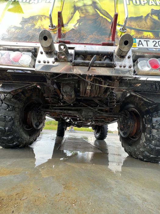 Mercedes Unimog 4x4