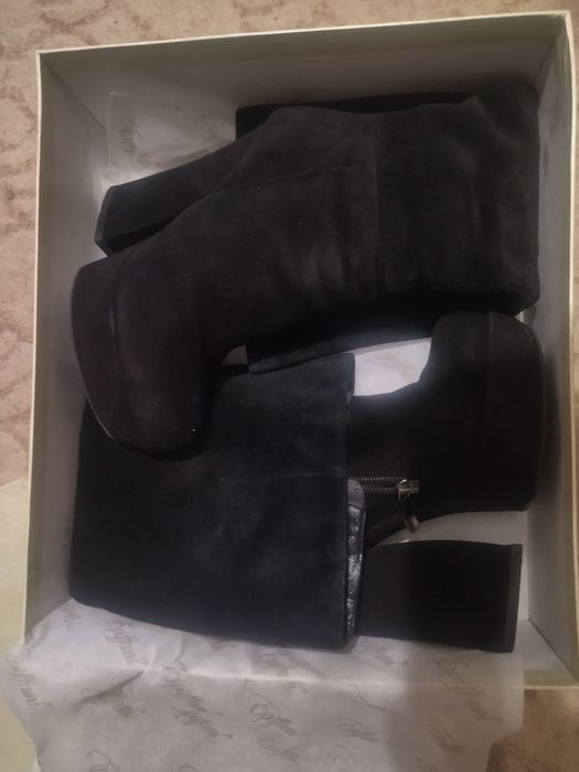 Сопожки жіночі 38