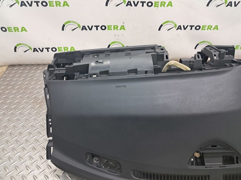 Торпедо с подушкой безопасноти NISSAN LEAF 18- 682006WK0B