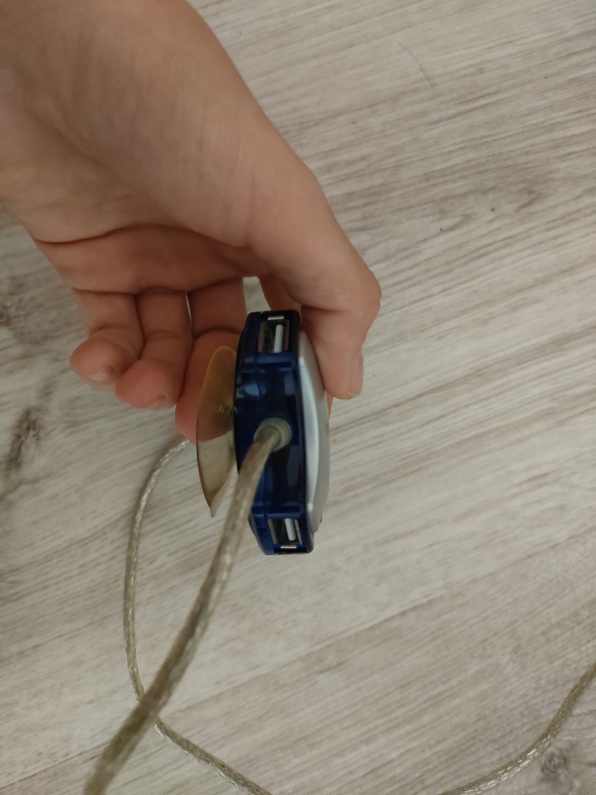 Rozdzielacz  USB na x4 Hama